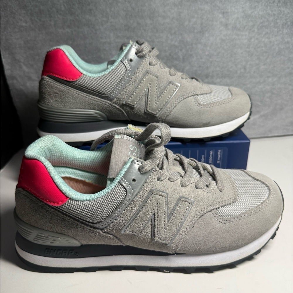 New balance x figs sneakers - Picture 3 of 7